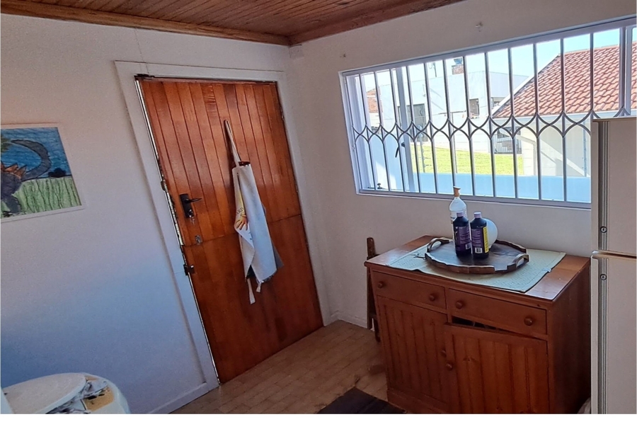 3 Bedroom Property for Sale in Perridgevale Eastern Cape